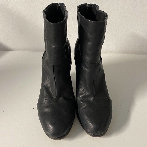 Rag&Bone Newbury Ankle Bootie Boot Heel Back Zip Black Leather Round Toe… - Picture 3 of 10
